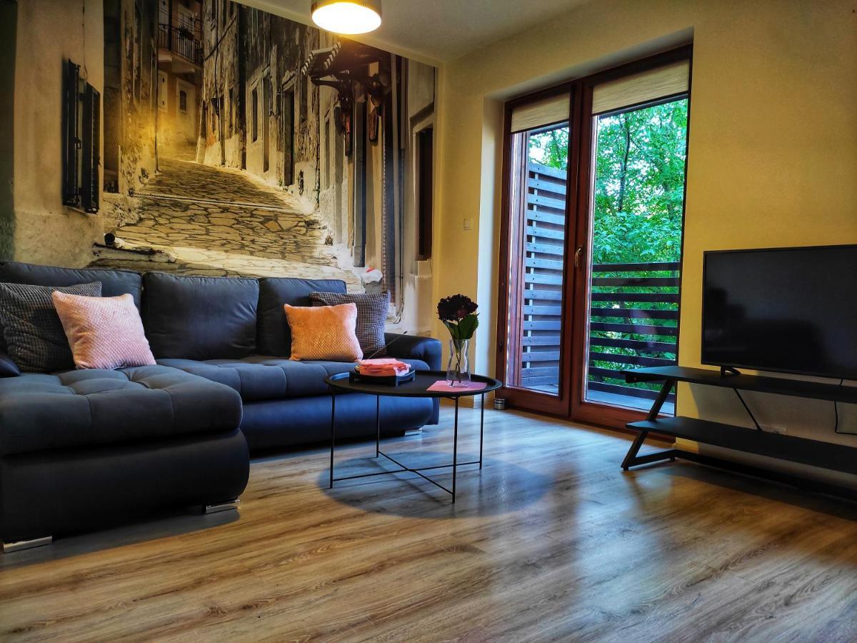 Sleepwell Apartman Zielona Góra Kültér fotó
